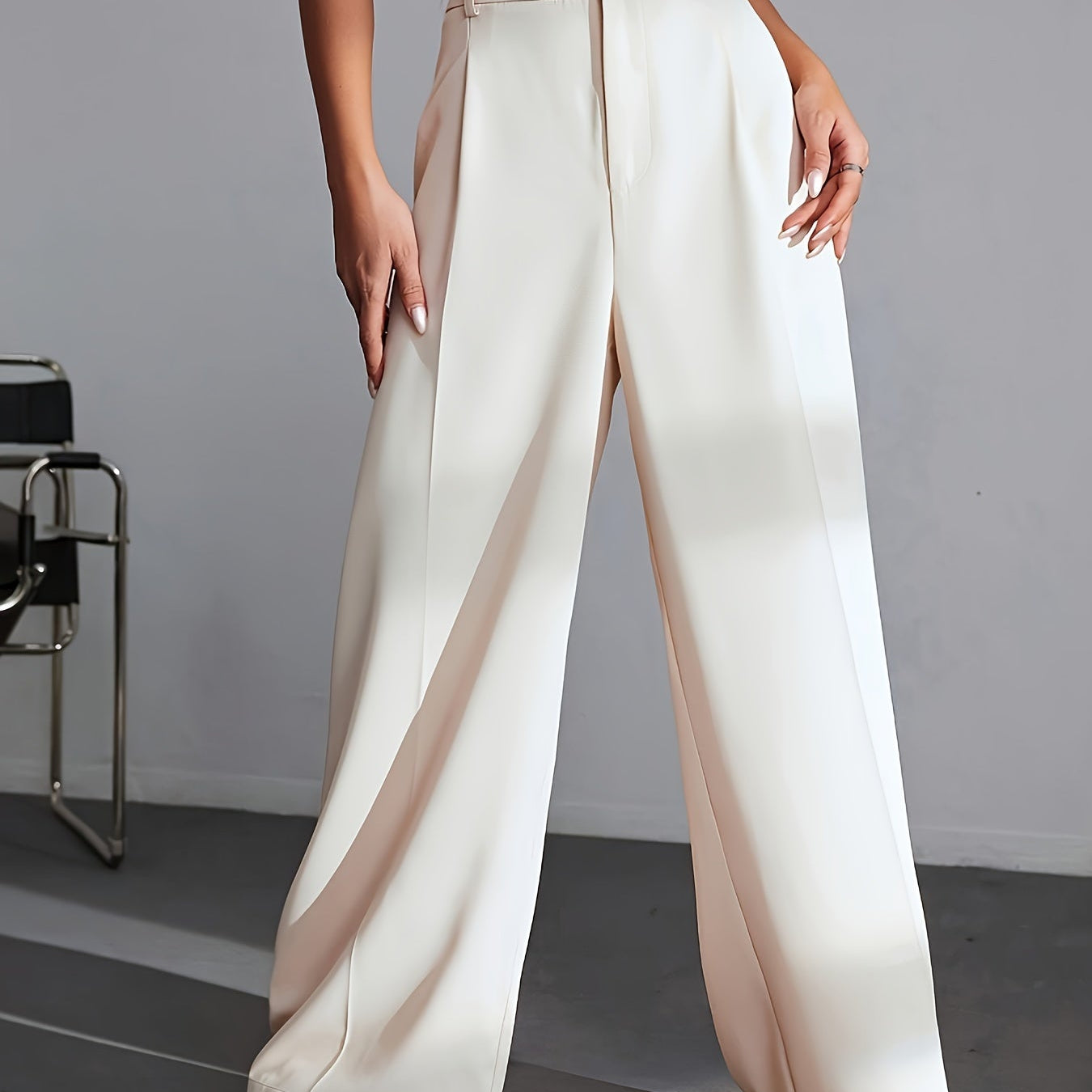 Pantaloni da Lavoro da Donna a Vita Alta e Gamba Larga - Fronte Pieghettato