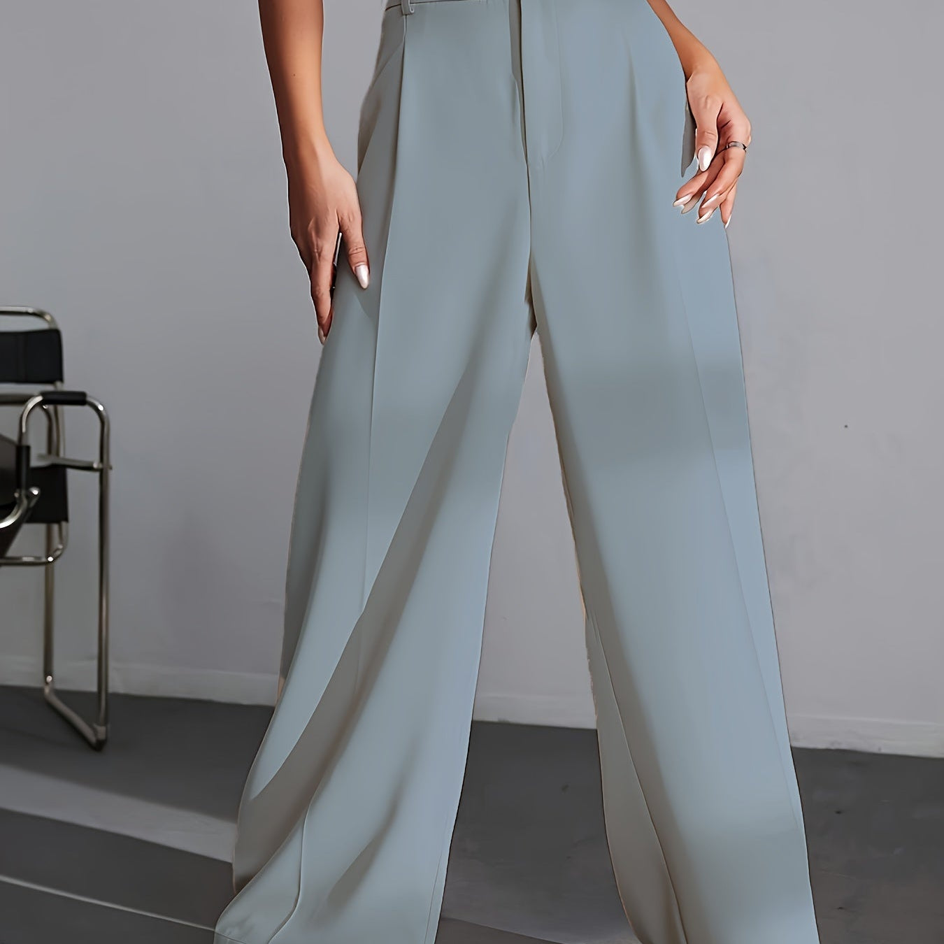 Pantaloni da Lavoro da Donna a Vita Alta e Gamba Larga - Fronte Pieghettato