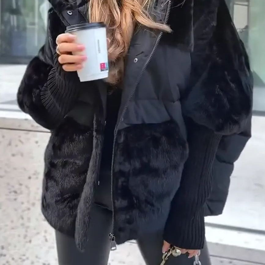 Giubbotto da Donna con Cappuccio - Design a Pannelli Misti e Vestibilità Oversize