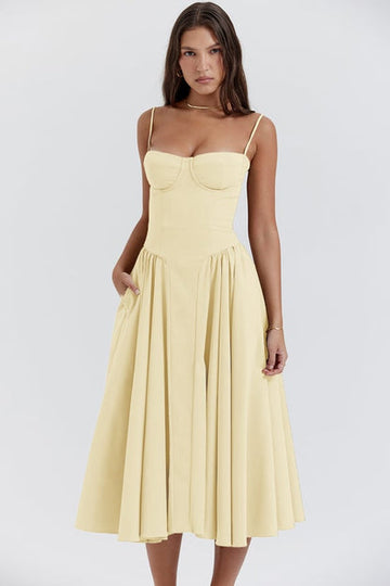 Abito da donna con corpetto a corsetto