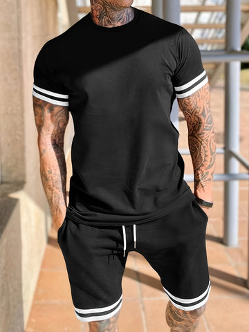 Set di t-shirt e pantaloncini sportivi per uomo