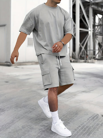 Set con T-shirt Casual e Pantaloncini Cargo da Uomo