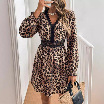 Abito Stampa Leopardata Donna con Scollo a V e Pizzo - Elegante & Chic
