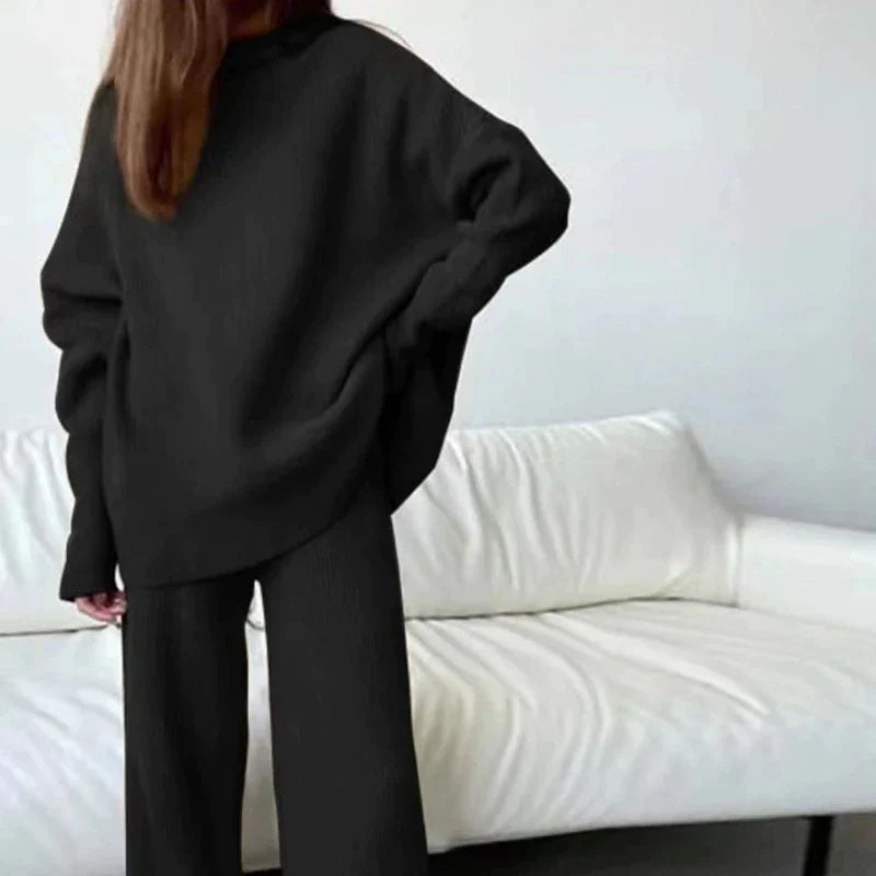 Completo da Casa da Donna - Con Collo Alto e Stile a Gamba Larga