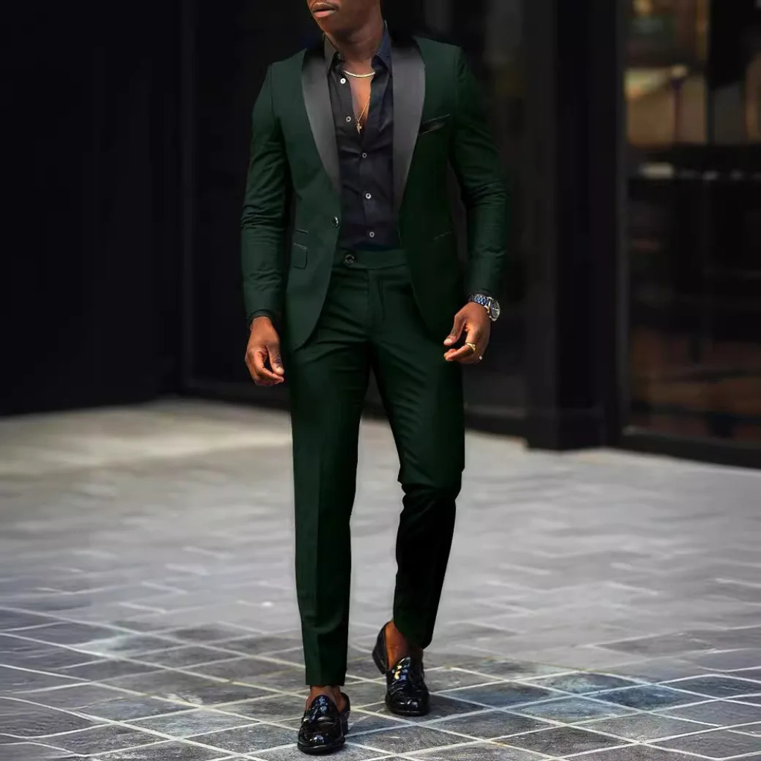 Completo da Uomo - Vestibilità Sartoriale e Revers a Lancia