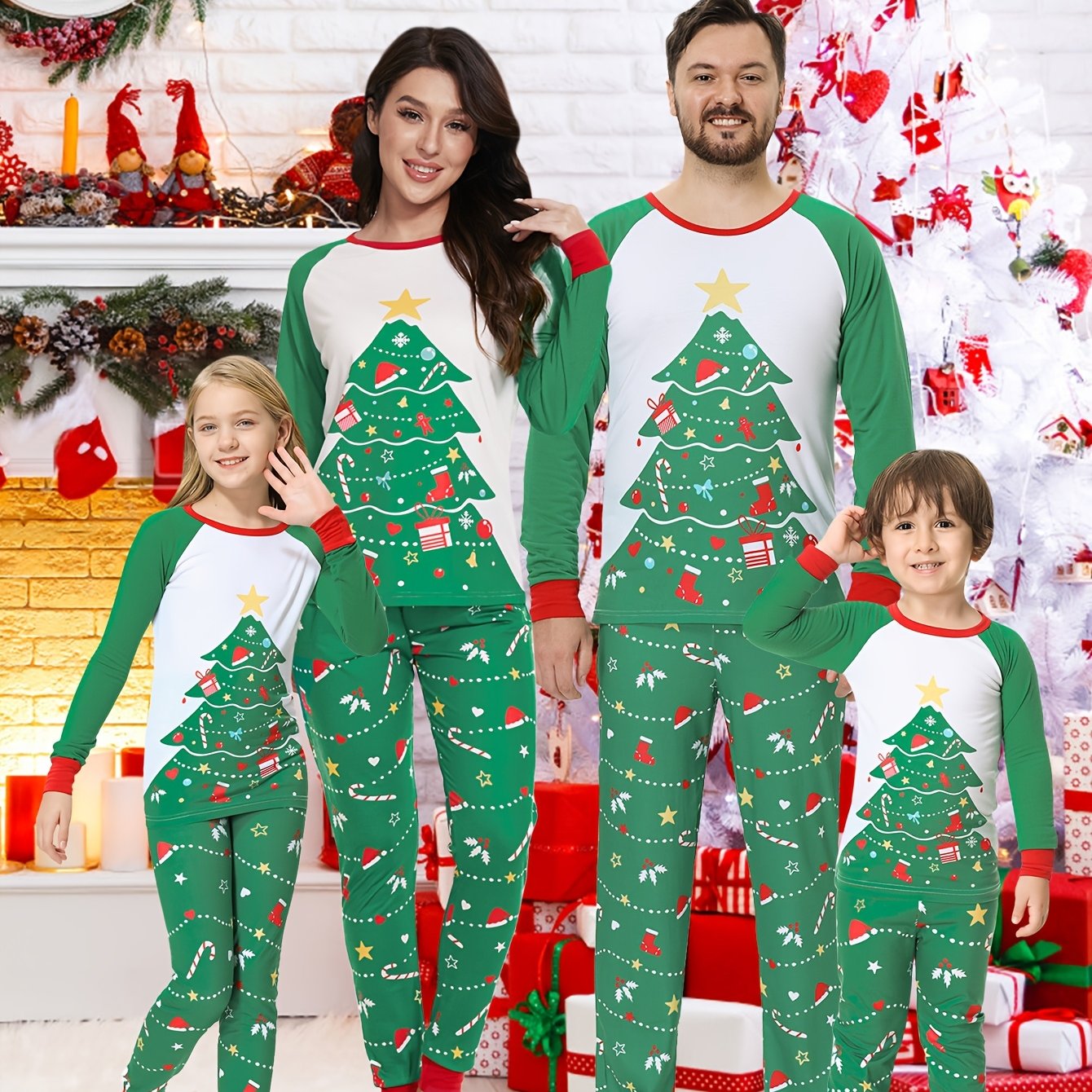 Set Pigiama Famiglia Verde Natale - Albero e Maniche Raglan