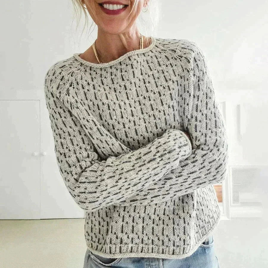 Maglione Grigio Lavorato a Maglia con Scollo a Barca per Donna
